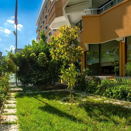 Palm Hotel 4*