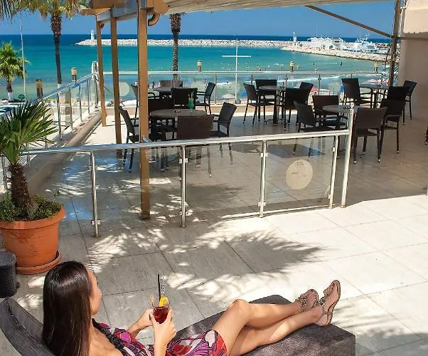 Palm Otel Kuşadası