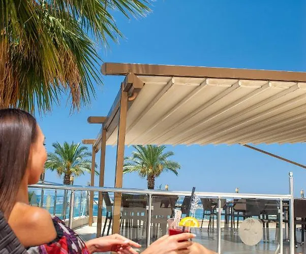 Otel Palm Kuşadası