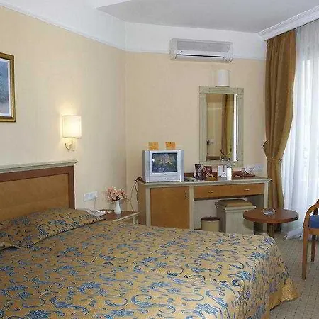 Palm Hotel 4*